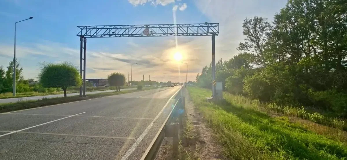 Депутат жүк көліктердің салмағын өлшейтін автоматты станциялардың жұмысын сынады