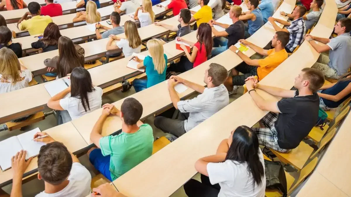 Алатау қаласындағы білім мен медицина қалай жұмыс істейді – Бозымбаев жауап берді