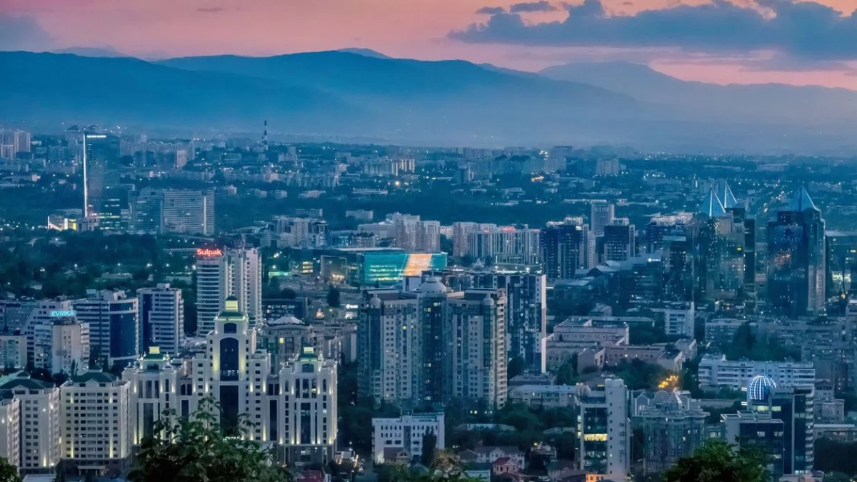 Алматы экономикасы 6,5 пайызға өсті: қала әкімі президентке есеп берді