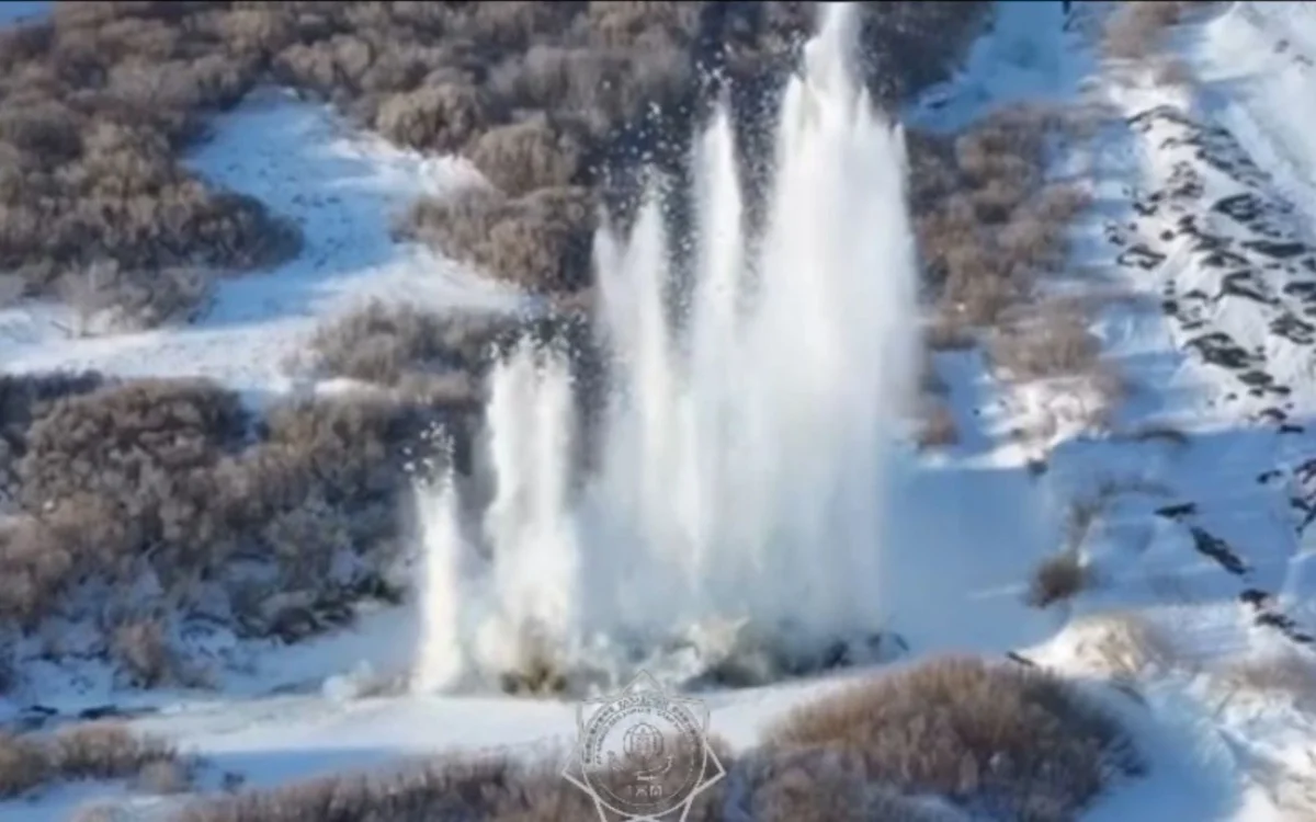 СҚО-да өзендердегі мұзды жару жұмыстары жалғасып жатыр