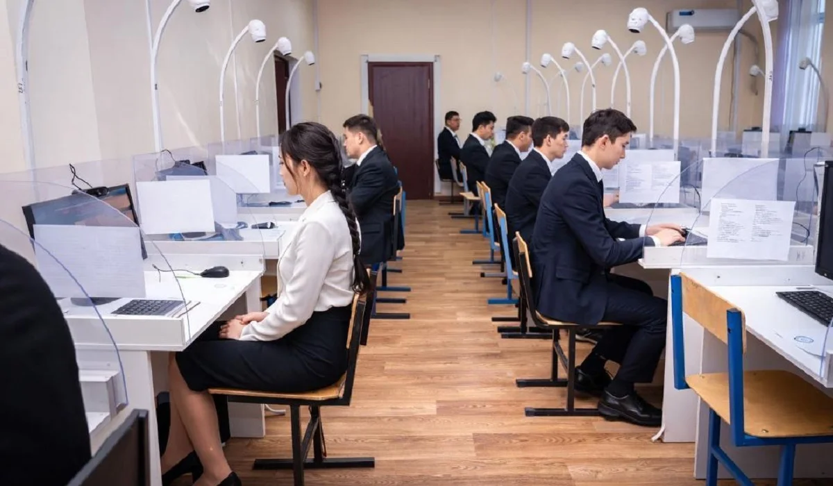 Қазақстанда ерекше білім беру қажеттіліктері бар жүздеген оқушы ҰБТ тапсырды