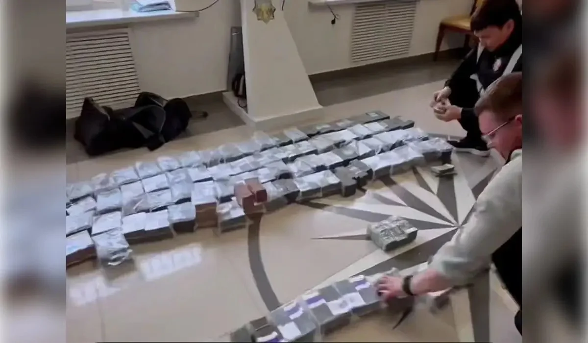 «Дюнь оператор»: Маңғыстау облысында 2 млрд теңгеге есірткі сатқандар 18 жылға сотталды (ВИДЕО)