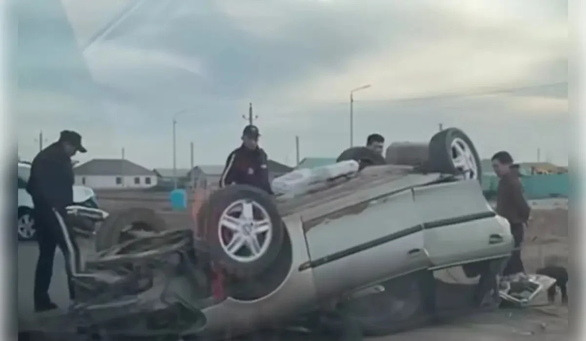 Атырау облысында ауыл ішінде болған жол апатында бір үйдің екі сәбиі қаза тапты