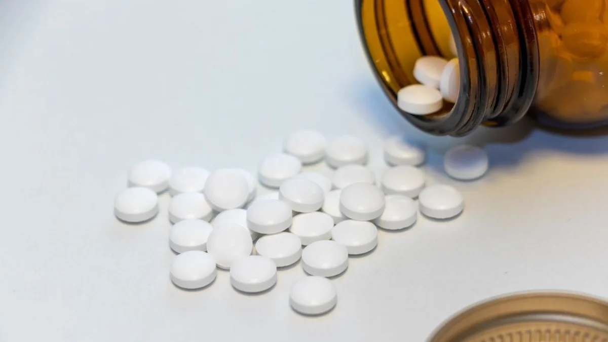 Көп мөлшерде дәрі ішкен: Екібастұзда полиция өміріне қол жұмсамақ болған ер адамды құтқарды