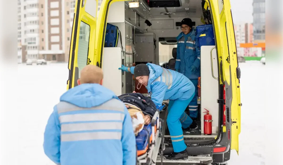 Павлодарда кран машинисі 15 метр биіктен құлап кетті