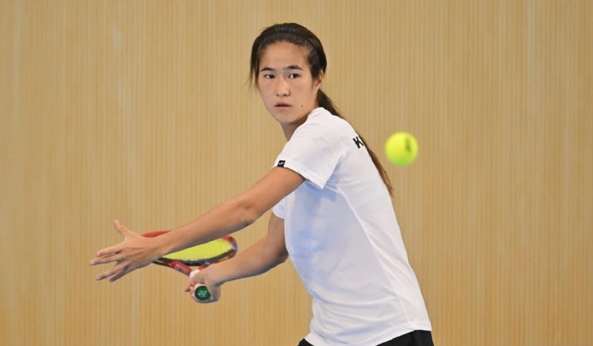 Қазақстандық теннисші екі разряд бойынша халықаралық турнирдің жартылай финалына шықты