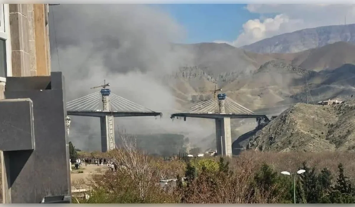 АҚШ Ирандағы ең ірі көпірді ракеталық соққымен қиратты (ВИДЕО)