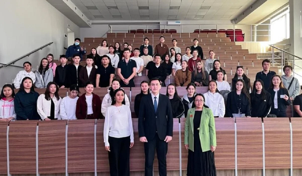 Қазақстанда студенттерге арнап экологиялық сағат өтіп жатыр