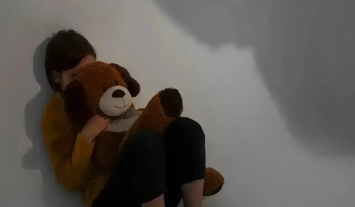 Шымкентте туған қызын бірнеше жыл зорлаған ер адам өмір бойына сотталды