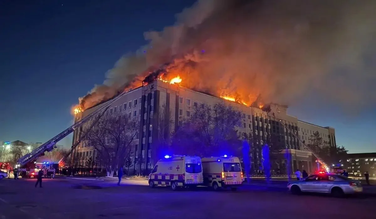 «Қызметкерлер онлайн жұмыс істейді»: Ақтөбе әкімдігіндегі өртке байланысты қылмыстық іс қозғалды