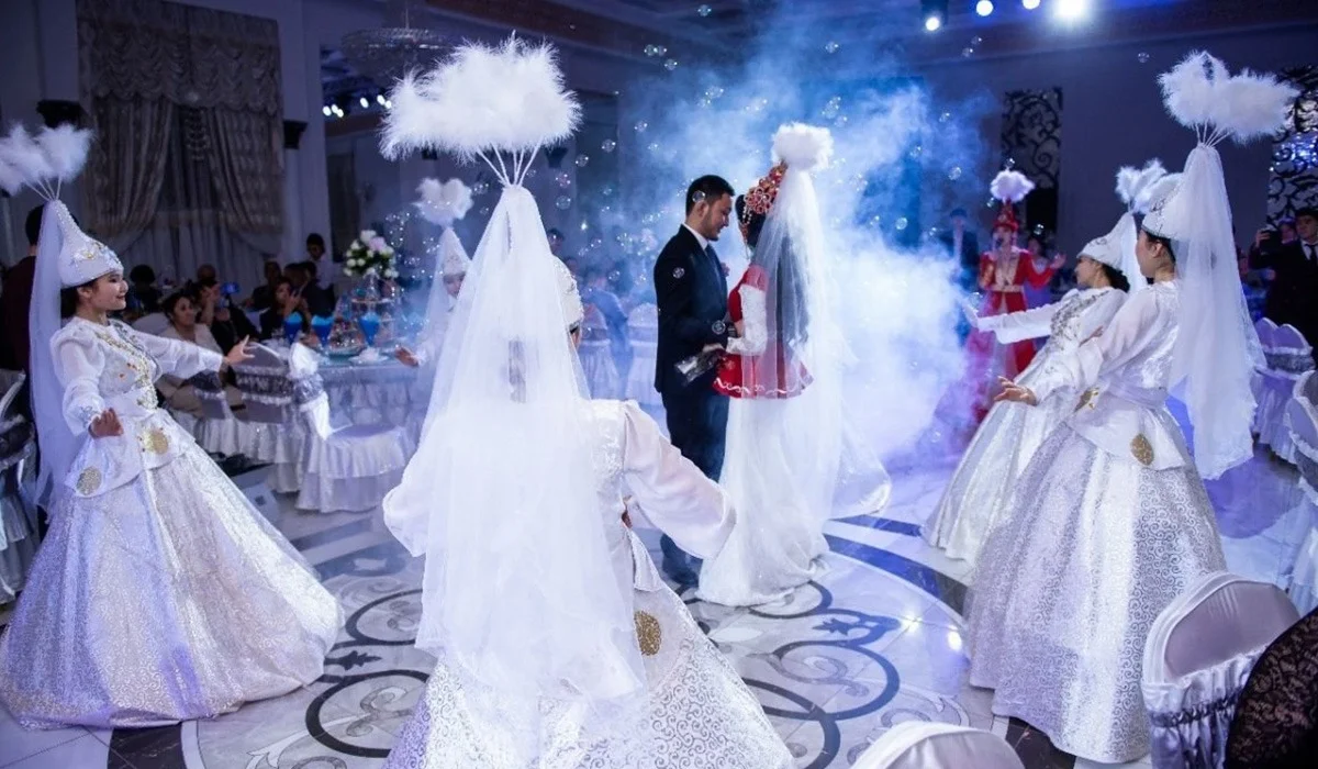 Тоқаев тіпті тойларда да «заң мен тәртіп» қағидатын сақтауға шақырды