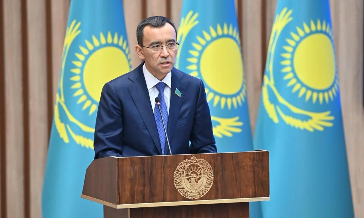 Мәулен Әшімбаев қазақ және өзбек зиялыларының форумында сөз сөйледі