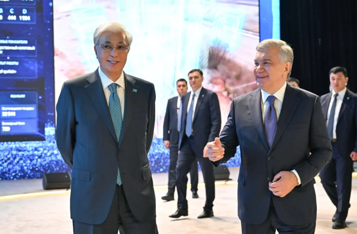 Тоқаев пен Мирзиёев жасанды интеллект хакатонына барды