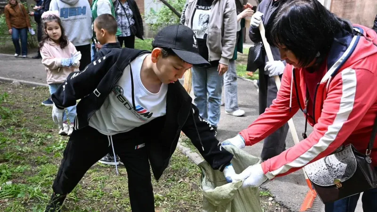 «Мөлдір бұлақ»: Алматыдағы сенбілікке 40 мыңға жуық адам қатысты
