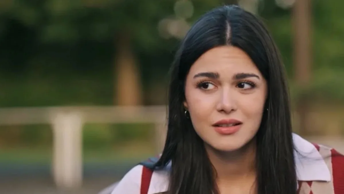 Танымал түрік актрисасы есірткі ісіне байланысты қамауға алынды