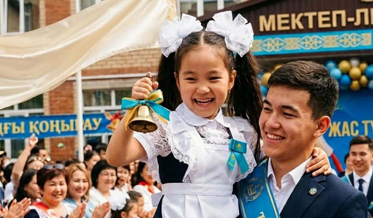 Қазақстанда мектеп бітіру кешіне байланысты ақша жинауға тыйым салынады