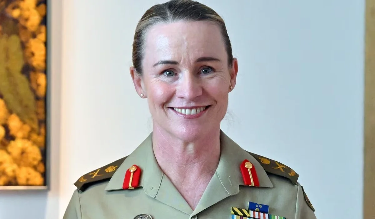Аустралия тарихында тұңғыш рет армияны әйел басқарады