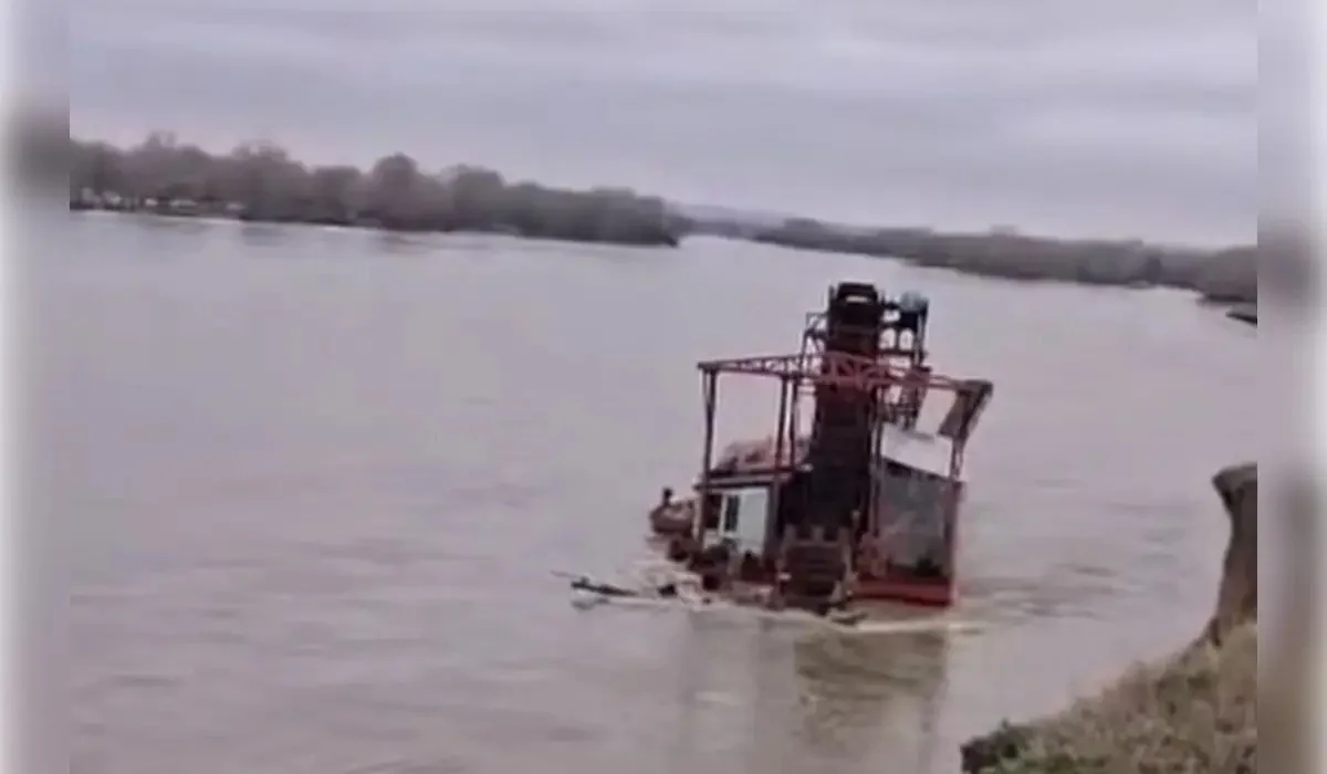 ШҚО тұрғындары Ертіс жағасының опырылып жатқанын айтып дабыл қақты (ВИДЕО)