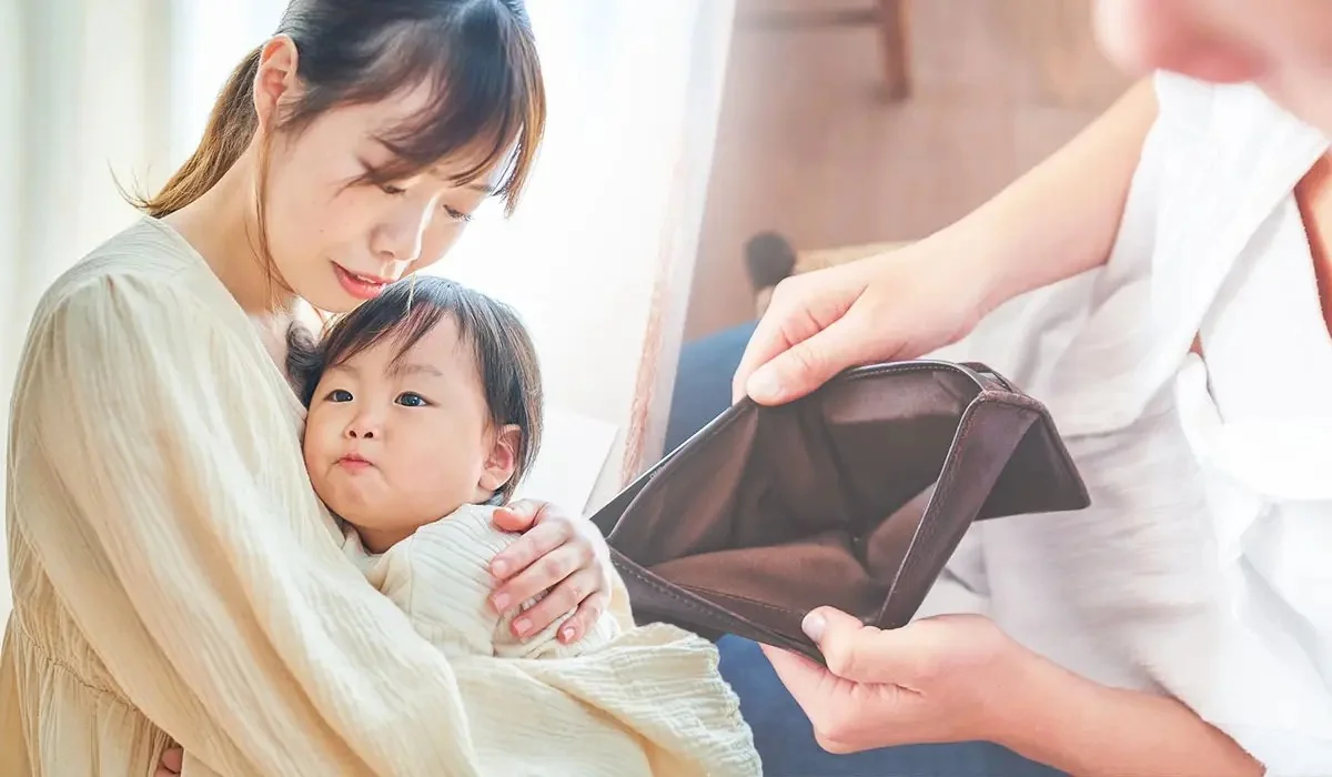 Бала күтіміне берілетін ақша неге кешікті: министрлік түсіндірді