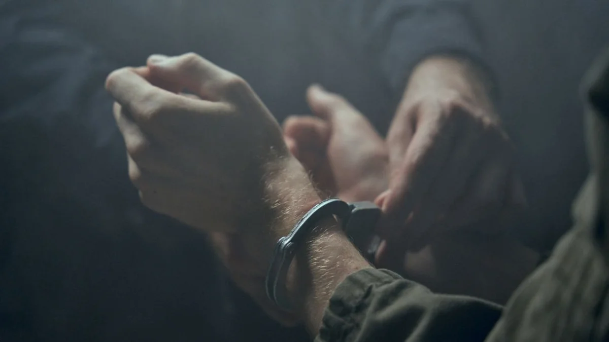 Бет-жүзін кескілеп, адам танымастай еткен: Ақтөбеде 22 жылға сотталған қылмыскер өзін ақтап алмақ болды