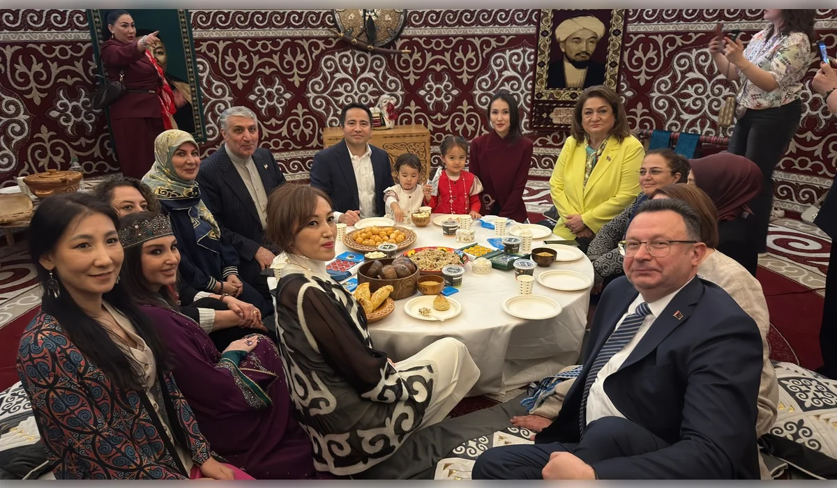 Баку қаласындағы қазақстандықтар қайырымдылық жәрмеңкесіне қатысты