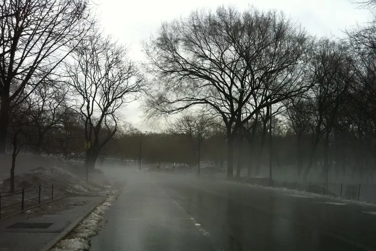 Елдің басым бөлігін дауыл мен бұршақ жайлайды: 15 сәуірге ауа райы ескертуі жарияланды