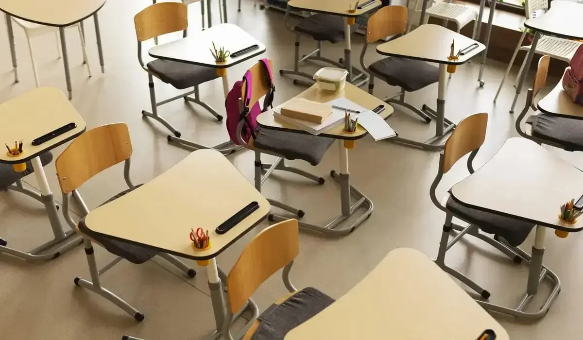 Сабақ үстінде карта ойнаған сынып: директор қызметінен кетті