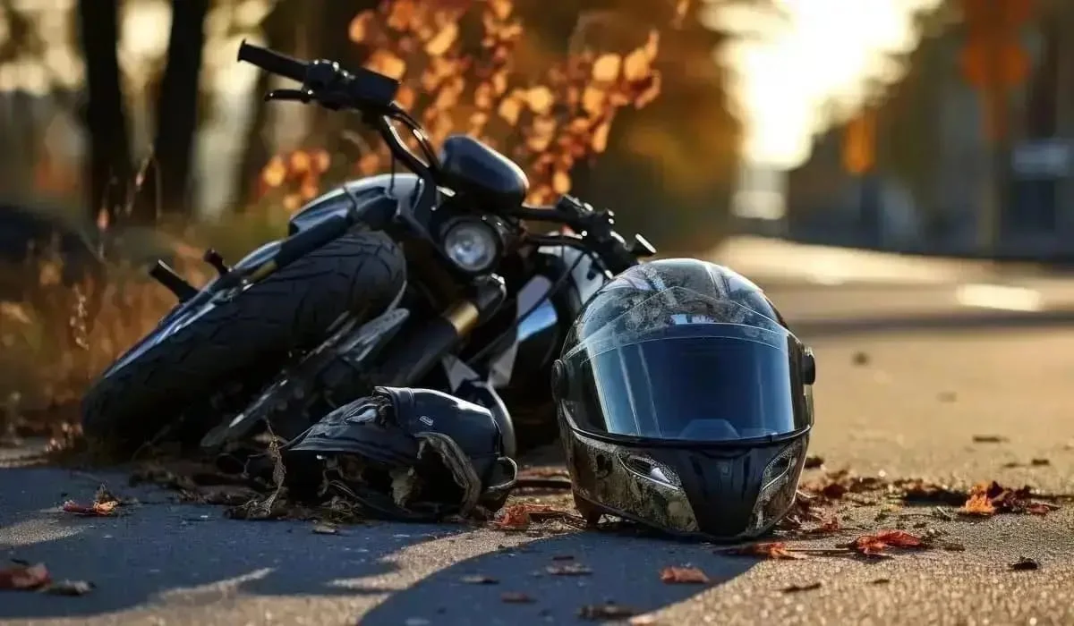 Қарағанды облысында екі мотоцикл соқтығысып, екі жүргізуші де көз жұмды