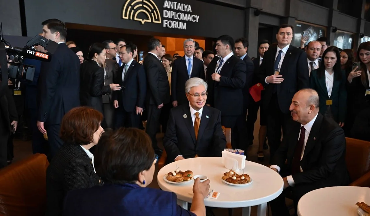 Тоқаевтың Анталиядағы дипломатиялық форумға қатысуы шетелдік БАҚ назарын аударды (ВИДЕО)