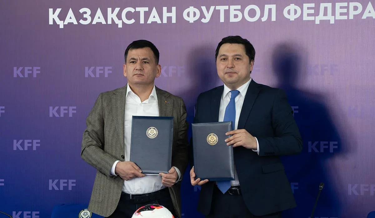 «Кітап оқитын спортшы»: енді қазақстандық футболшылар арасында кітап оқуды насихаттауға көңіл бөлінеді