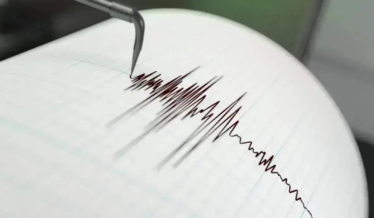 Жапонияда жойқын зілзала болуы мүмкін: билік 180 мыңнан астам адамды қауіпсіз жерге көшуге шақырды