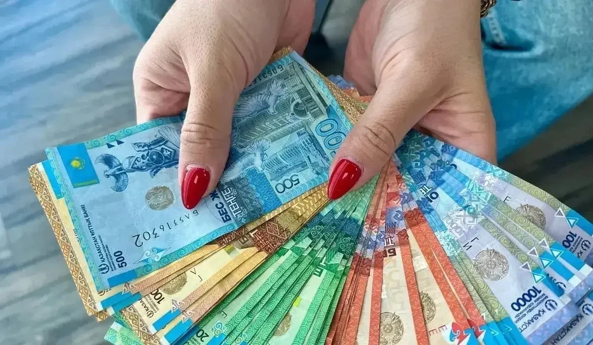 Қызылордада ауыл клубының бухгалтері директормен бірге 10 жыл бюджет ақшасын «сорып келген»