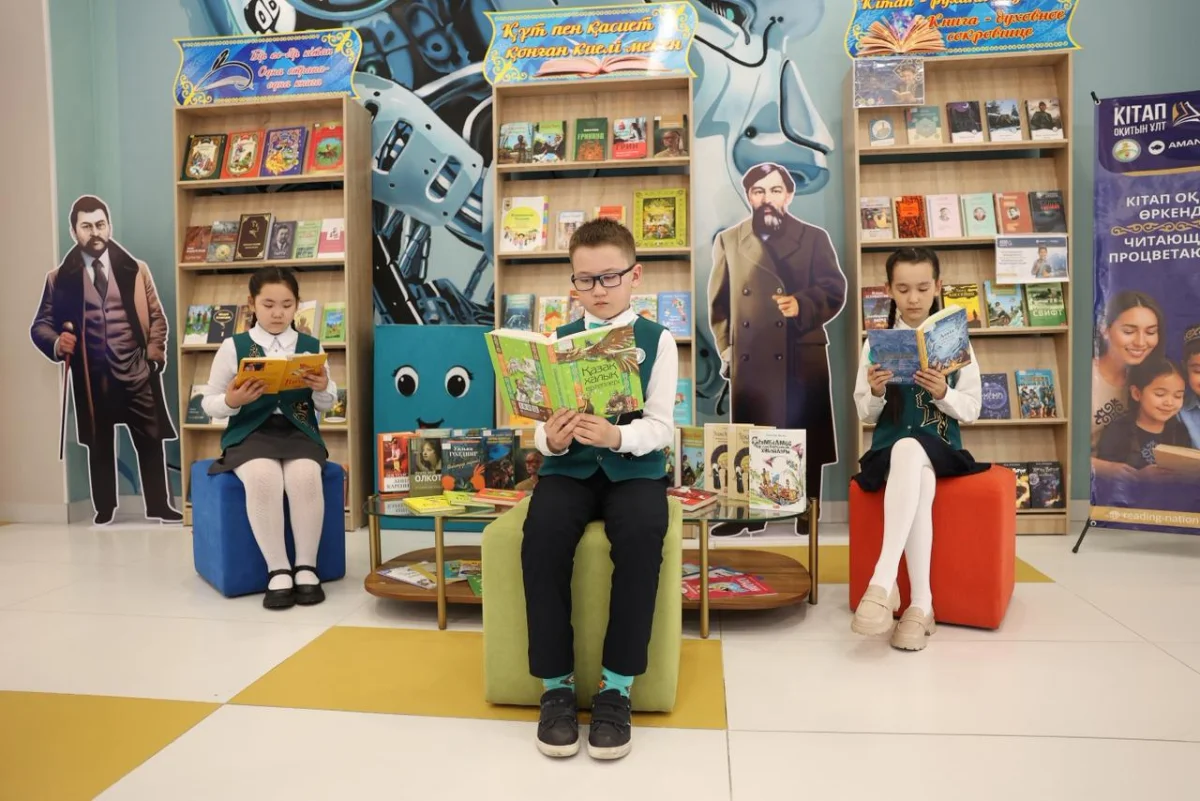 Қостанайда 55 мыңнан астам адамды біріктірген «Кітап оқитын ұлт» жобасының жеңімпаздары марапатталды