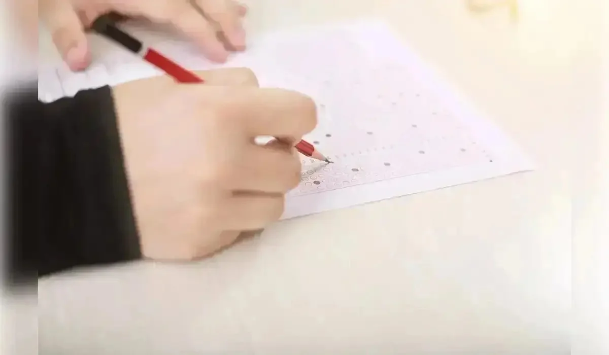 «Сағат 23:59-дан кейін ештеңе өзгерте алмайсыз»: Ұлттық тестілеу орталығы түлектерге маңызды ескерту жасады (ВИДЕО)