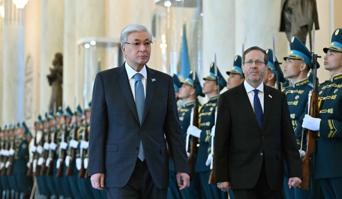 Қазақстанға Израиль президенті ресми сапармен келді