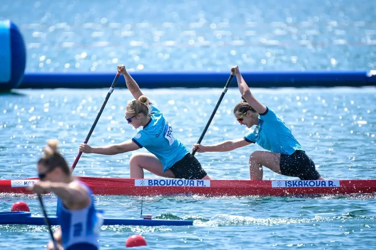 Қазақстан құрамасы Азия чемпионатында ескек есуден 16 медаль жеңіп алды