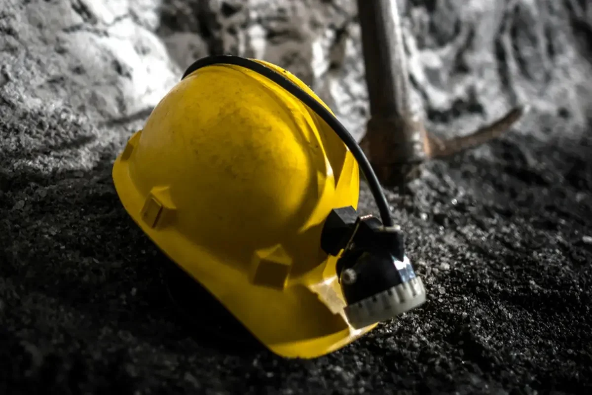 4 сағат үйінді астында қалған: зардап шеккен кеншінің жағдайы белгілі болды