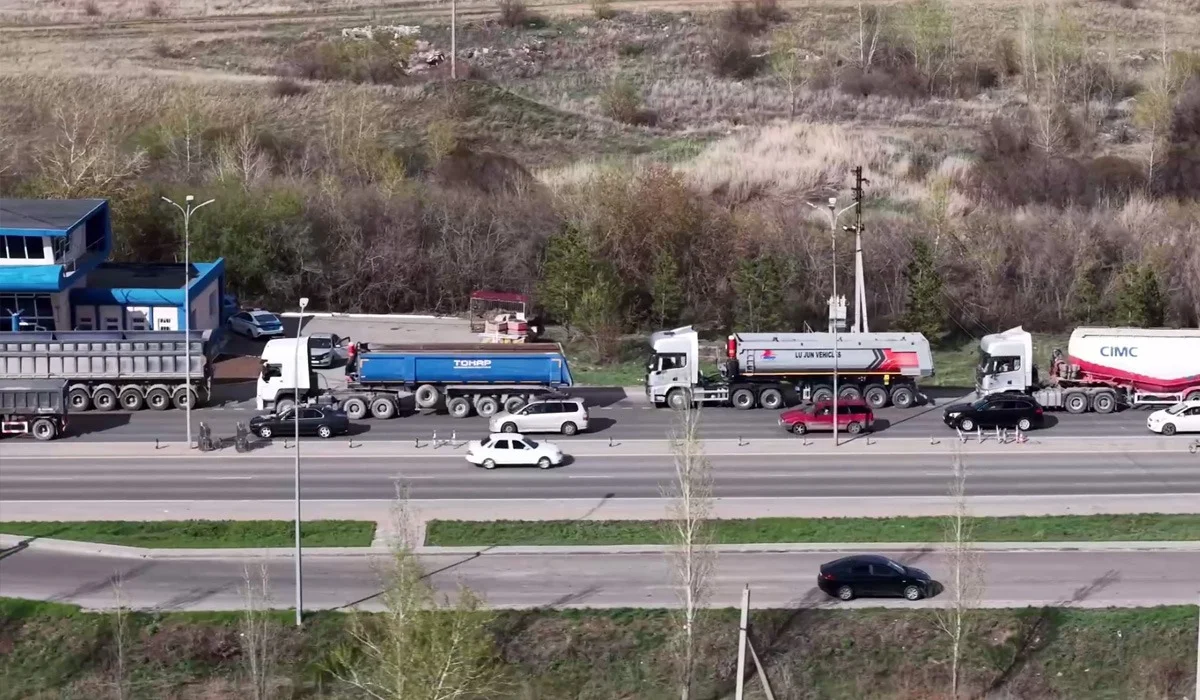 Астанада жүк көліктеріне 92 млн теңгеден астам айыппұл салынды