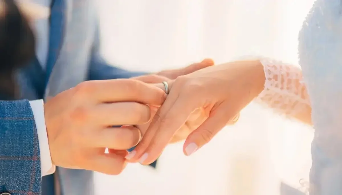 Алматыда жігіттер 32 жасында, ал қыздар 29 жасында отбасын құрады – статистика