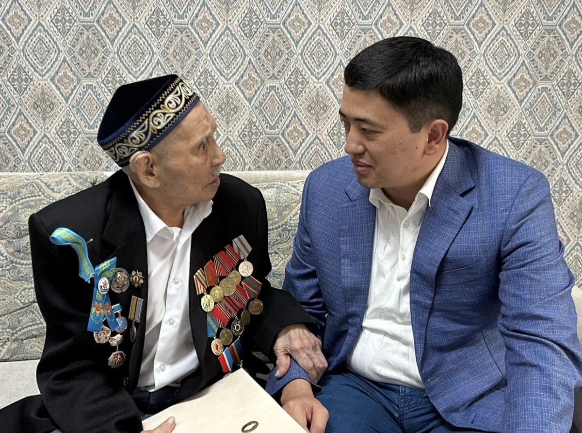 «AMANAT»: Ғибратты ғұмыр иесімен тағылымға толы кездесу