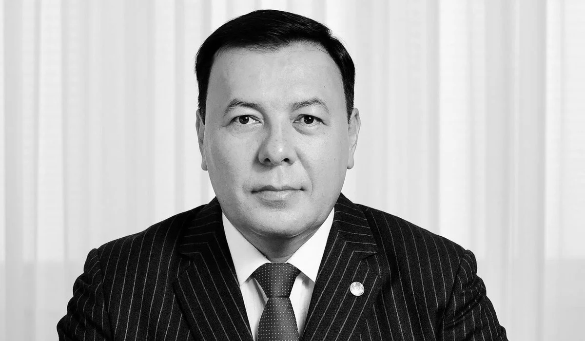 Қасиетсіз «Қасиет»: Ақтауда иегіндегі артық майын алдыруға барған депутат Ербол Айтуов көз жұмды