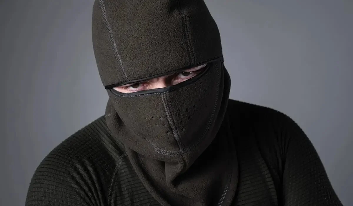 Қазақстанда бет-жүзін тұмшалап, көшеге шыққан мыңнан аса адам жазаланды