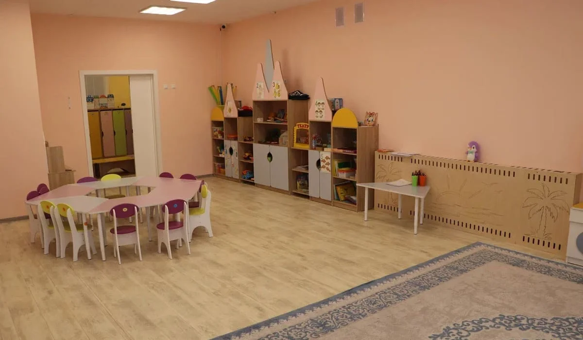 Үй іргесіндегі балабақша: Қостанайда жүздеген отбасыны толғандырған маңызды мәселе шешілді
