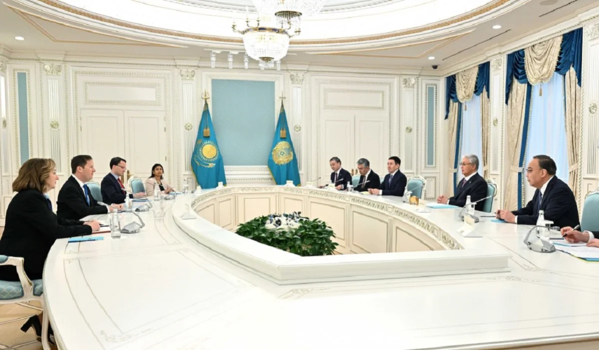 «Ақ үйде досыңыз бар»: Тоқаев Трамптың арнайы өкілін қабылдады