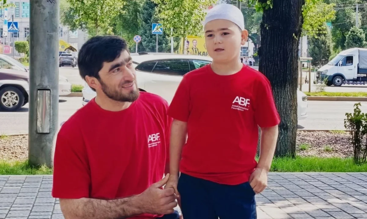 Қазақстандық балаға өмір сыйлаған дағыстандық жігіт Алматыға арнайы келді