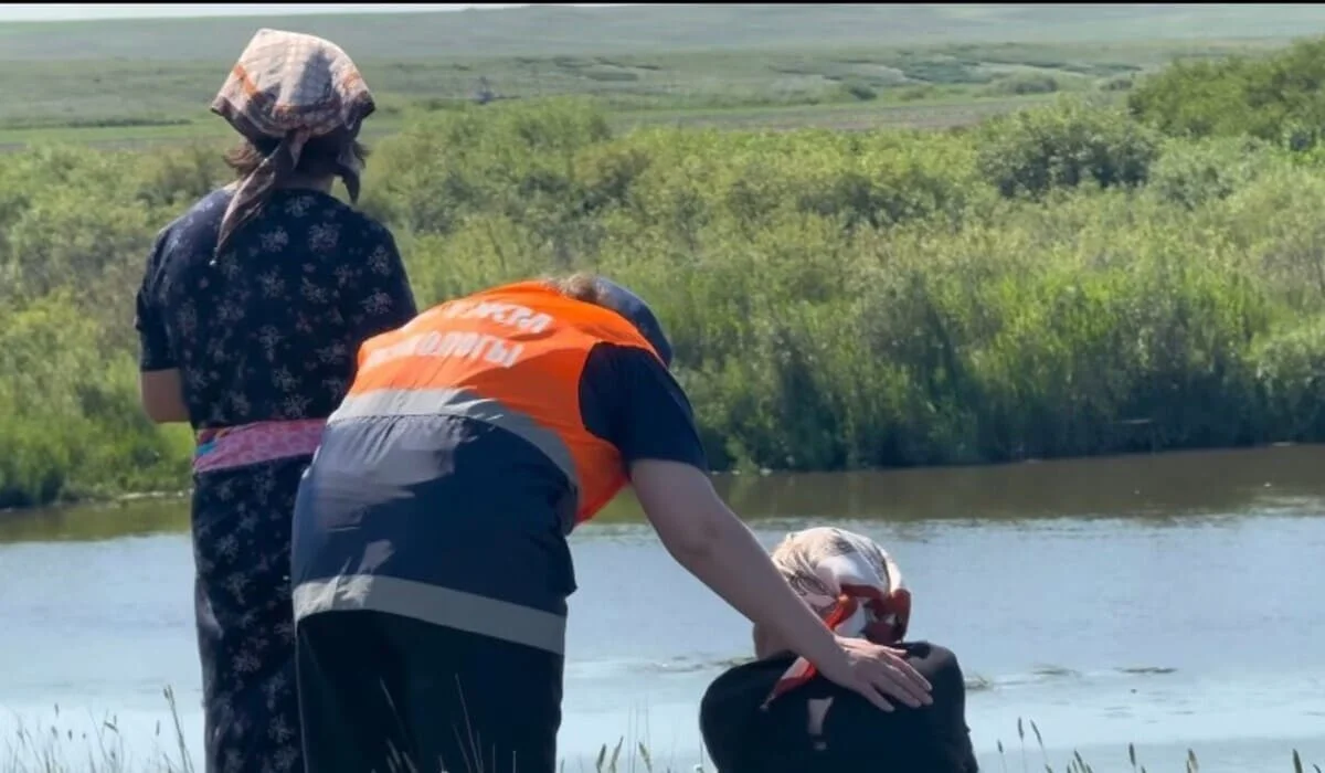 Тобыл өзенінен атасы мен алты жасар немересінің мәйіті табылды