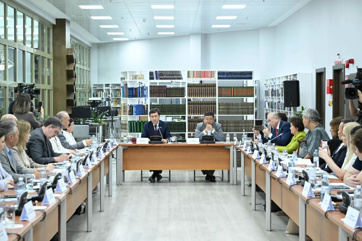 Мәжіліс жанындағы Қоғамдық палатаның жұмысы қорытындыланды
