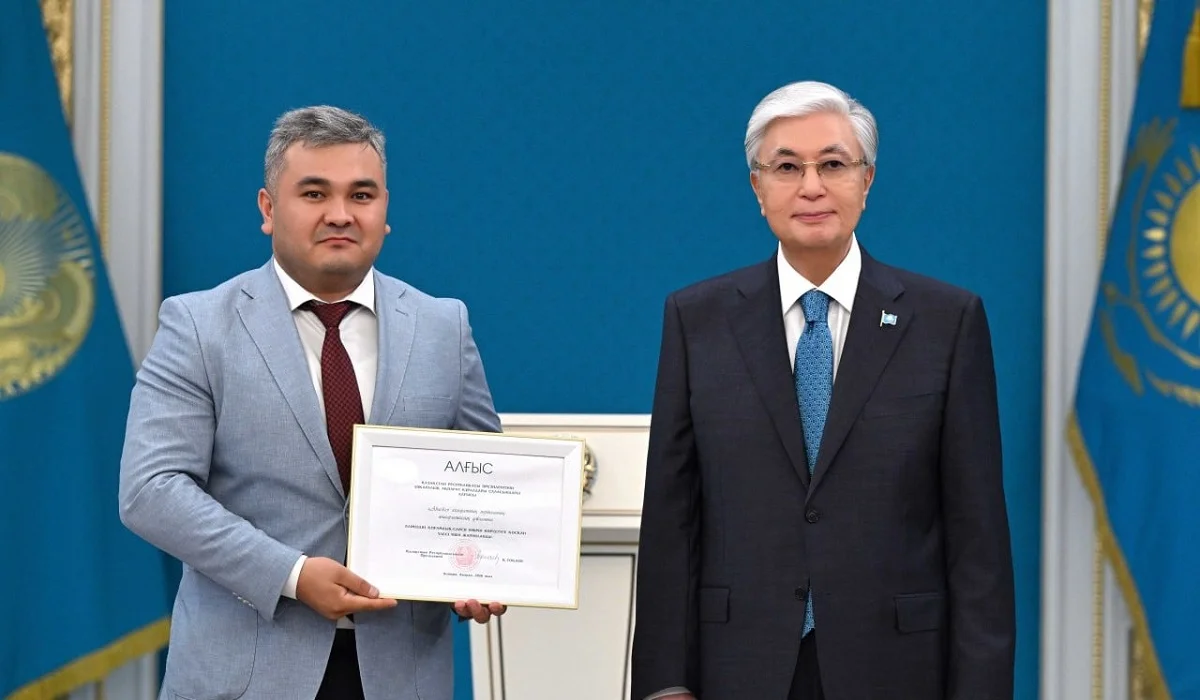 Тоқаев бір топ БАҚ өкілін мемлекеттік наградалармен марапаттады