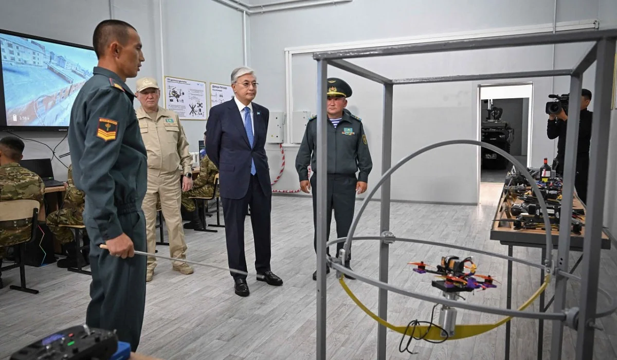 Тоқаев Шоқан Уәлиханов атындағы әскери колледж ғимаратын аралап шықты (ВИДЕО)