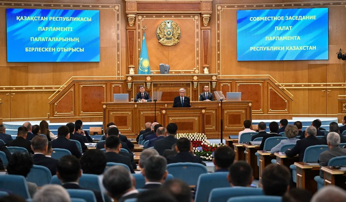 Ең мықты құрамның бірі – президент Парламенттің сегізінші шақырылымының депутаттарына зор алғыс білдірді